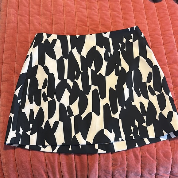 Dynamite Dresses & Skirts - Dynamite Skirt